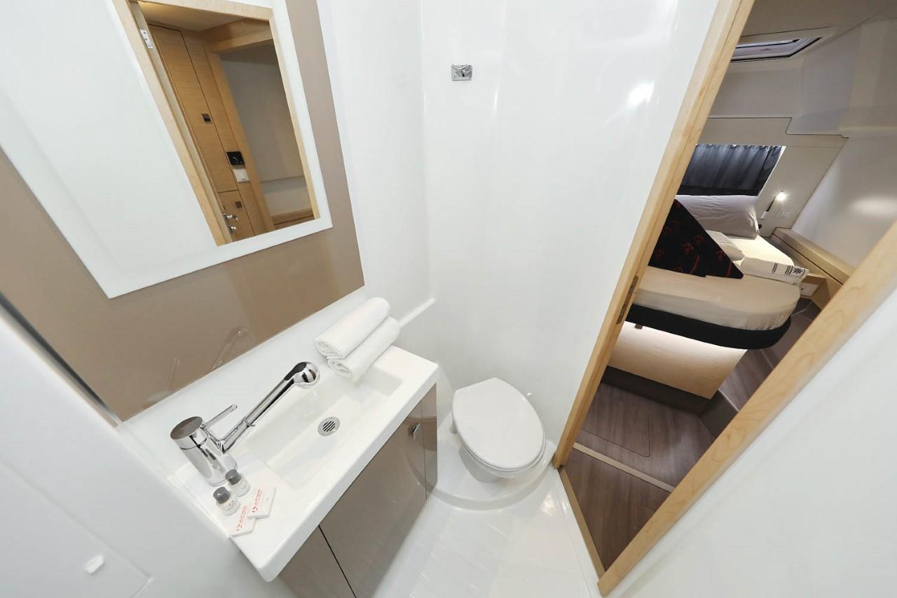 Fountaine Pajot Astrea 42 - 4 + 1 cab., picture 16