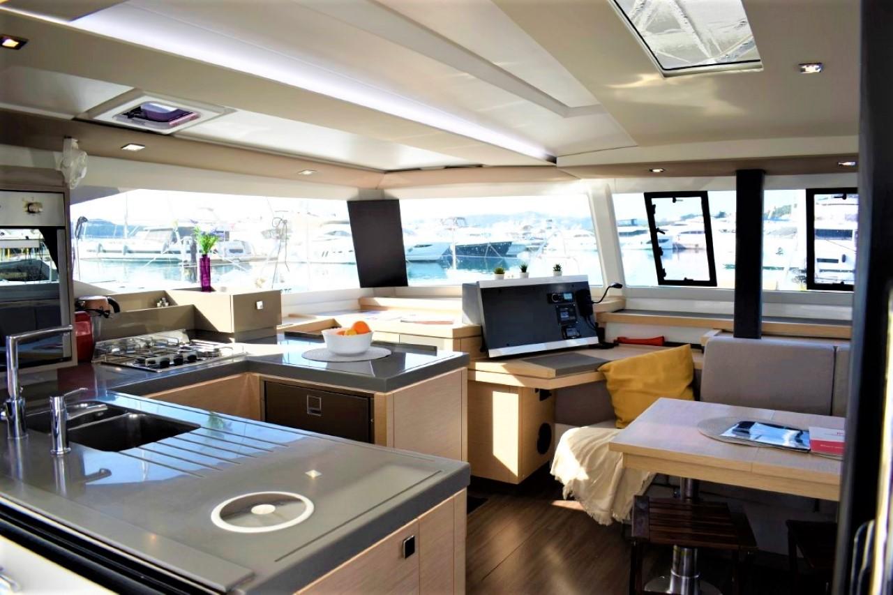 Fountaine Pajot Astrea 42 - 4 + 2 cab., picture 12