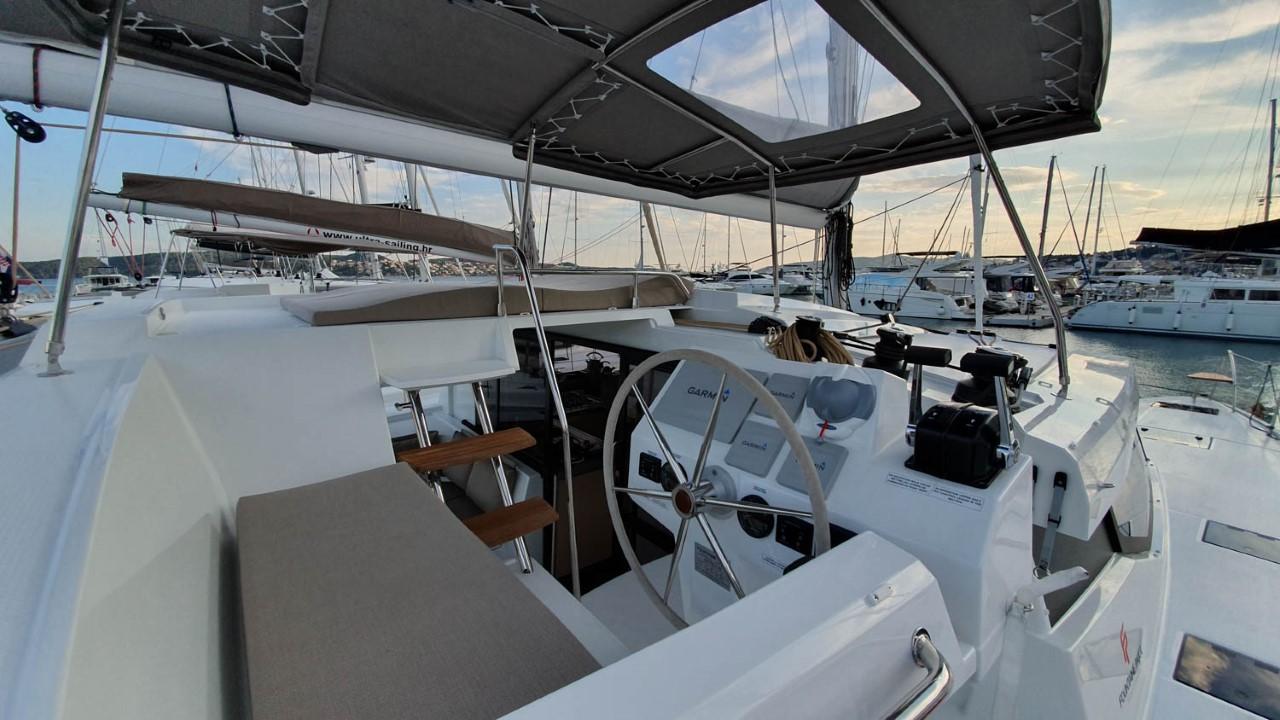 Fountaine Pajot Astrea 42 - 4 + 2 cab., picture 3