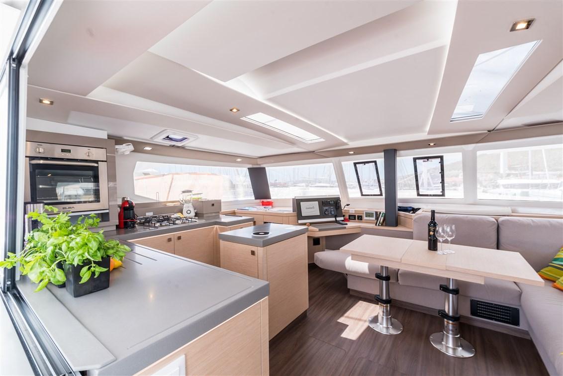 Fountaine Pajot Saona 47 Quintet - 5 + 1 cab., picture 22