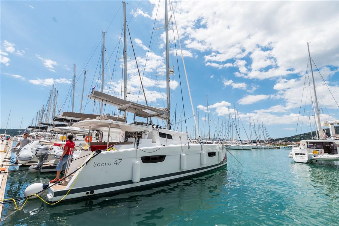 Fountaine Pajot Saona 47 Quintet - 5 + 1 cab., picture 4