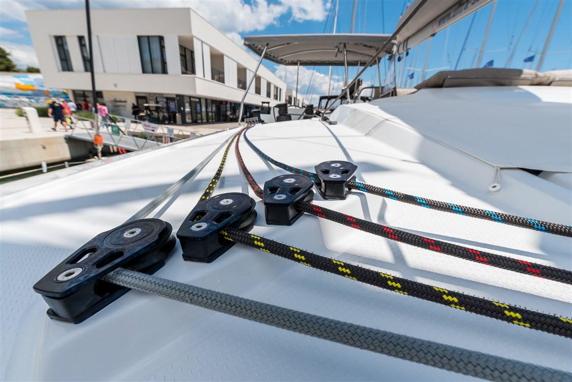 Fountaine Pajot Saona 47 Quintet - 5 + 1 cab., picture 21