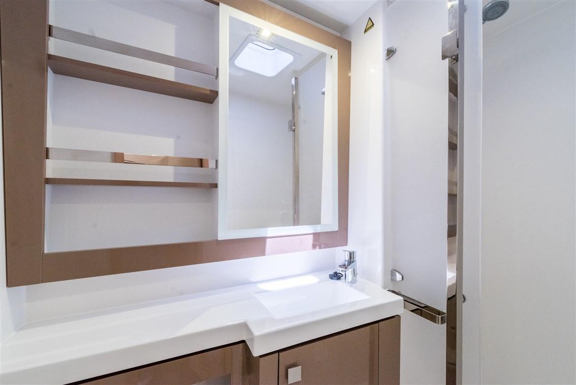 Fountaine Pajot Saona 47 Quintet - 5 + 1 cab., picture 41