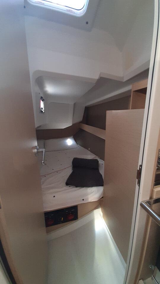 Oceanis 30.1, picture 12