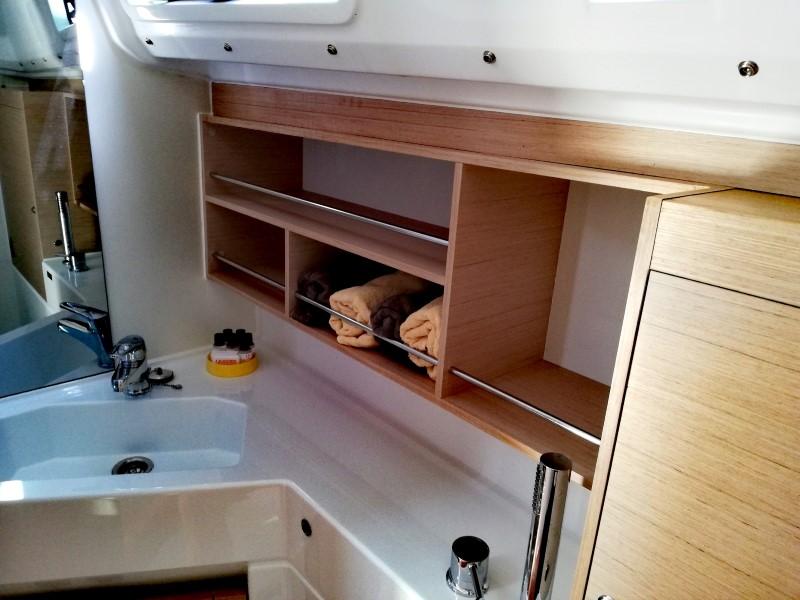 Oceanis 30.1, picture 12