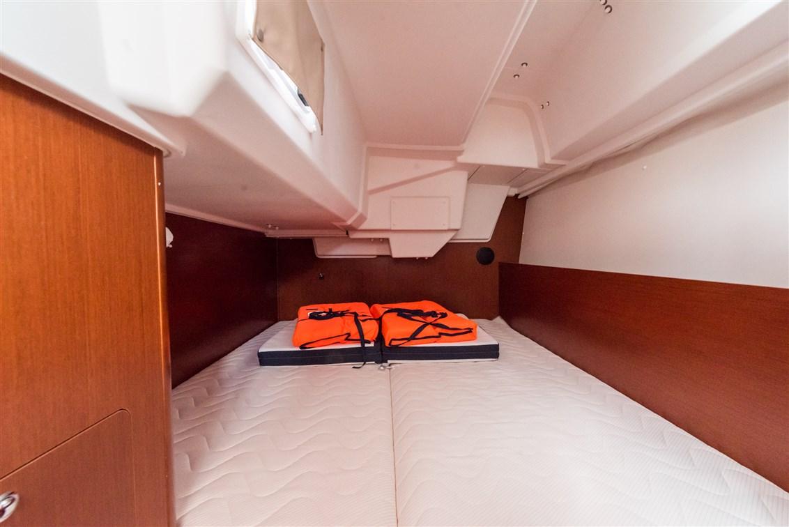 Oceanis 35.1, picture 14