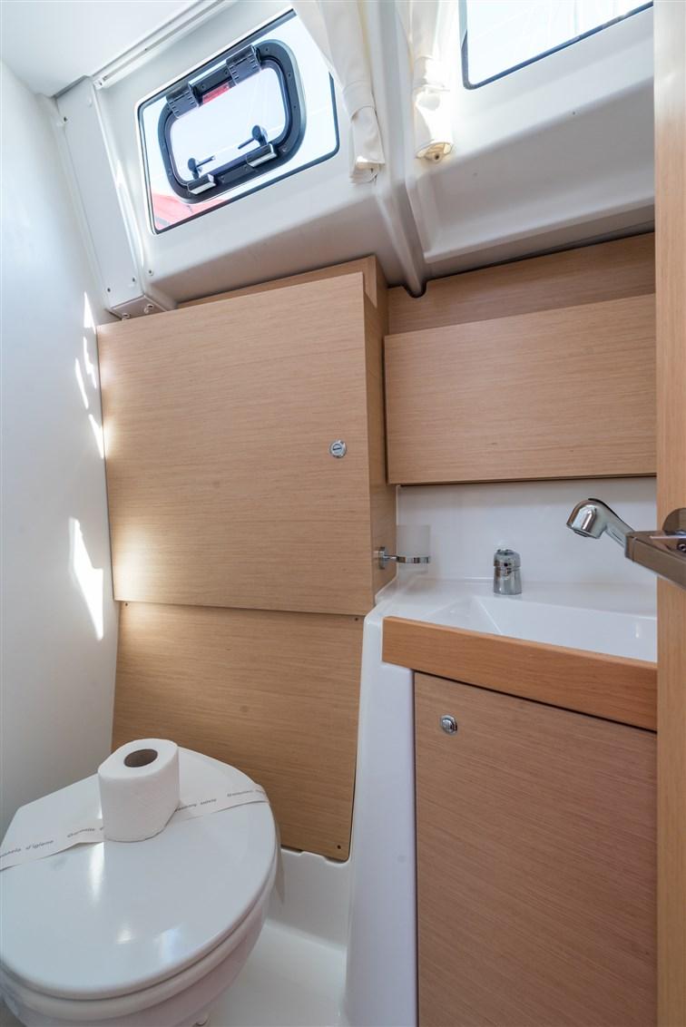 Oceanis 38 - 3 cab., picture 25