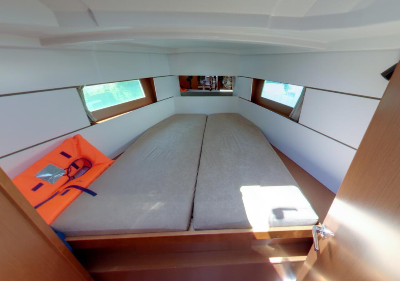 Oceanis 38.1, picture 7