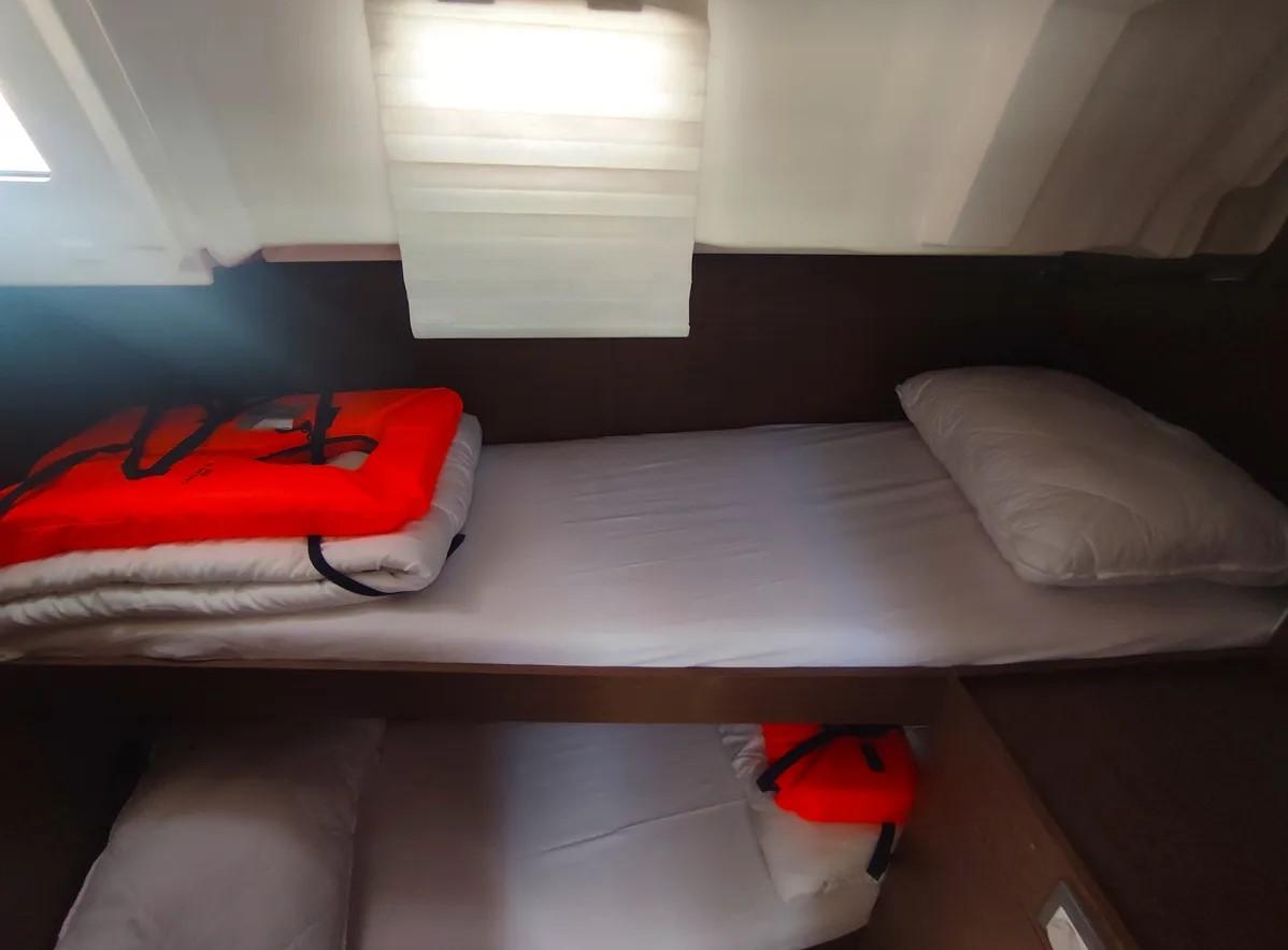 Oceanis 46.1, picture 13