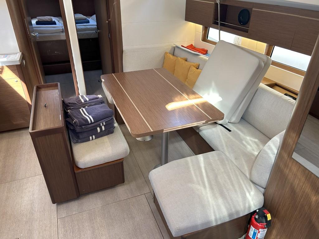 Oceanis 46.1, picture 11