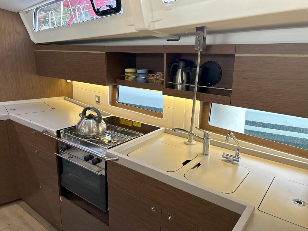 Oceanis 46.1, picture 17