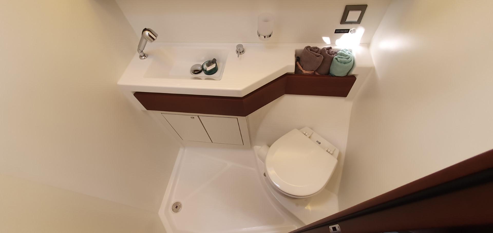 Oceanis 46.1, picture 25