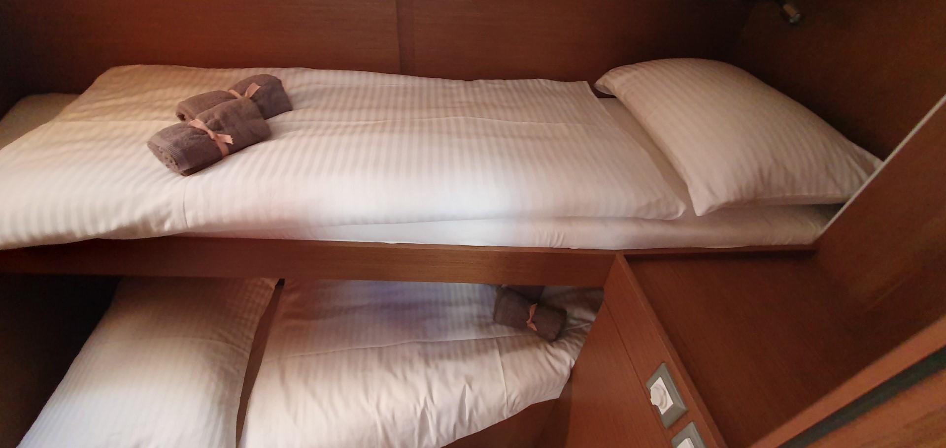 Oceanis 46.1, picture 20