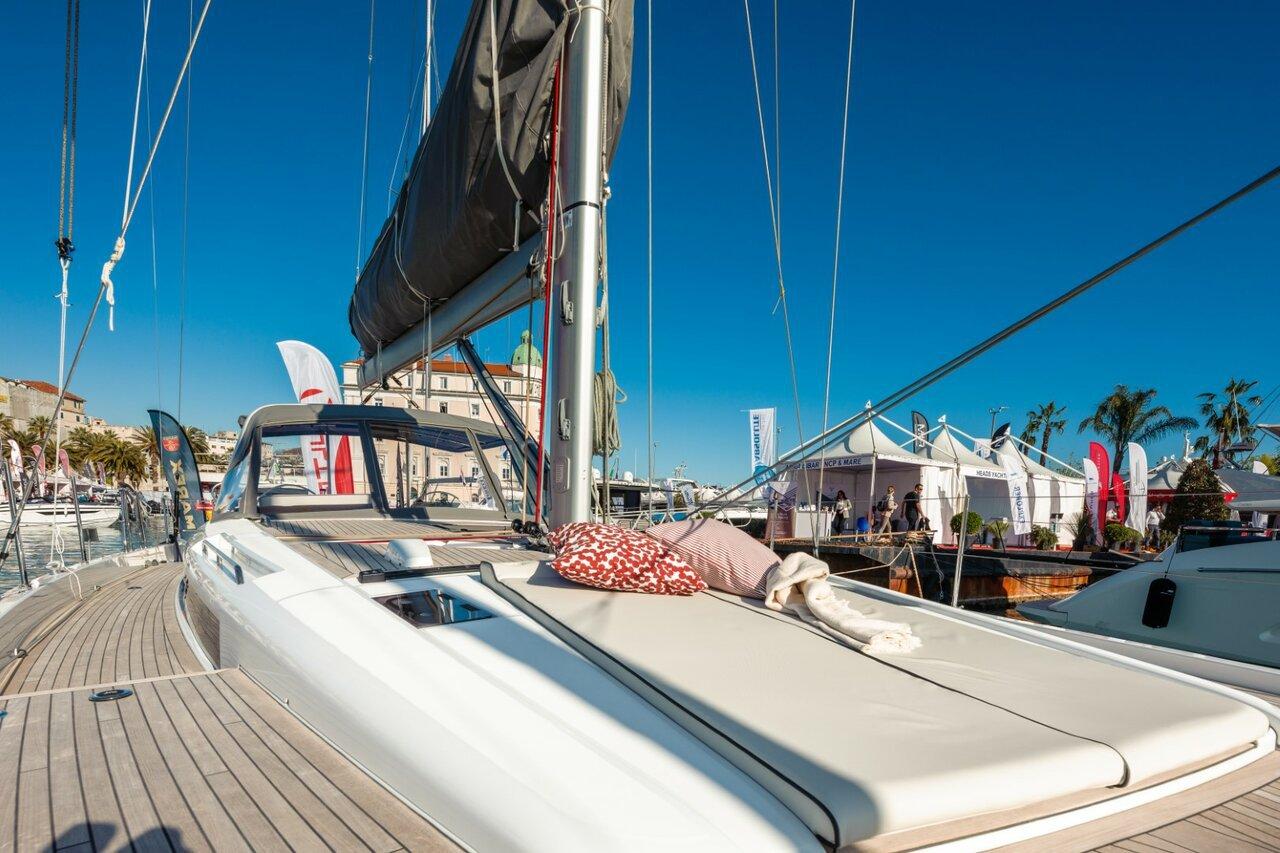 Oceanis 54 - 3 + 1 cab., picture 11