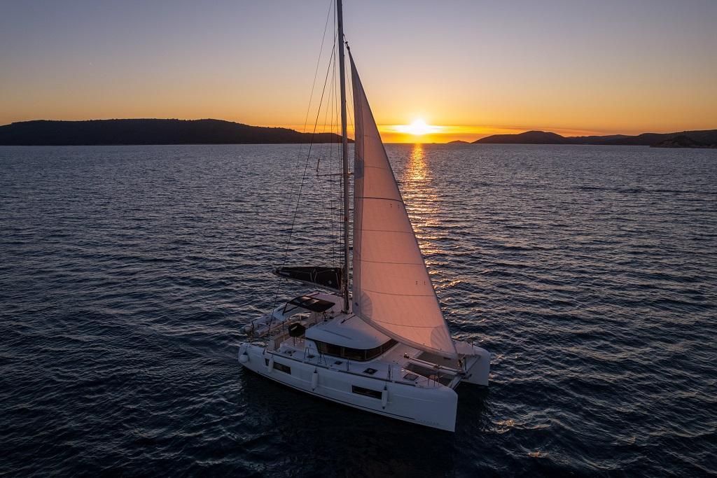 Lagoon 40 - 4 + 2 cab, picture 9