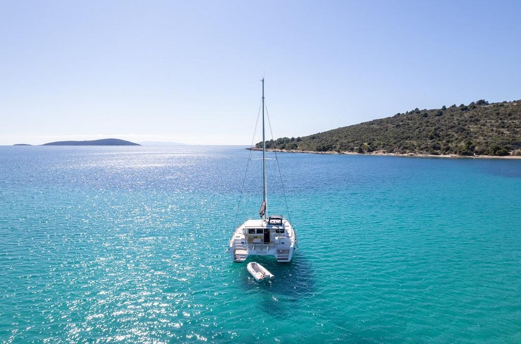 Lagoon 40 - 4 + 2 cab, picture 4