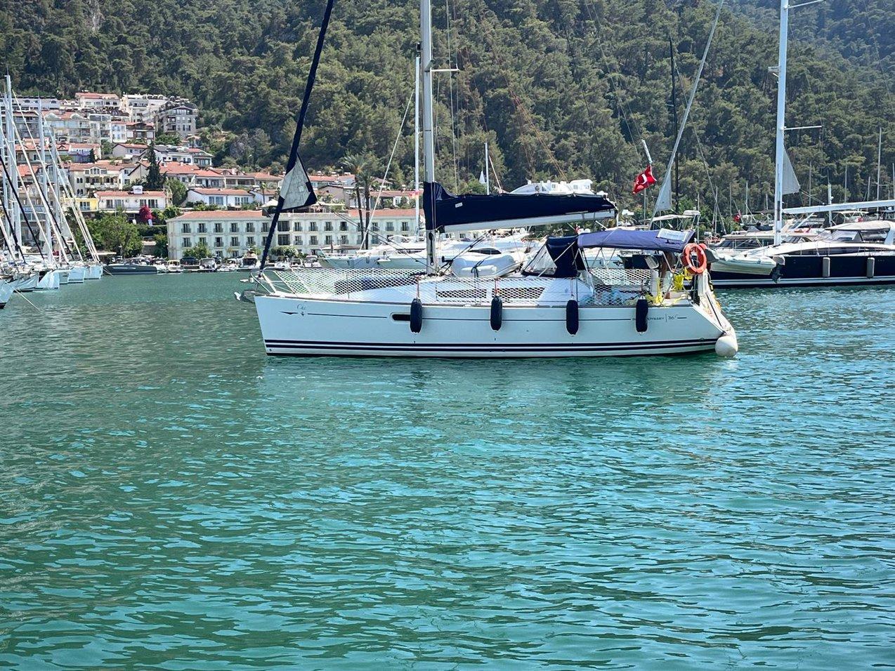 Sun Odyssey 36i, picture 3