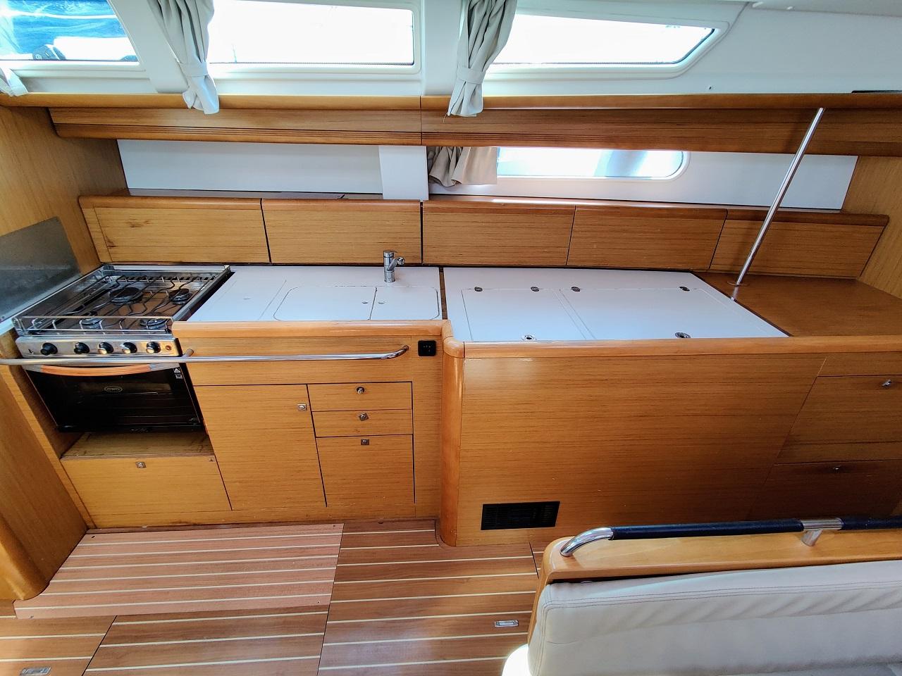 Sun Odyssey 49i, picture 7