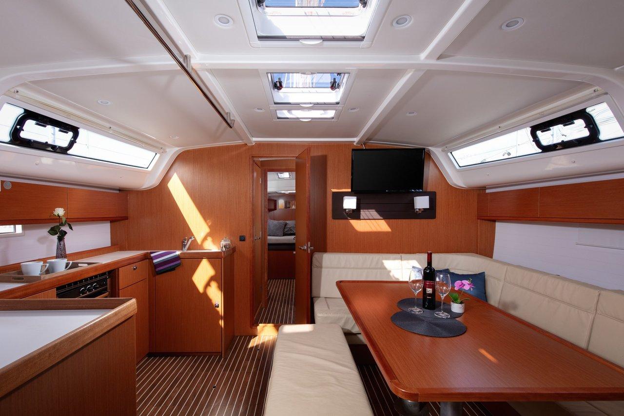 Bavaria Cruiser 51, picture 12