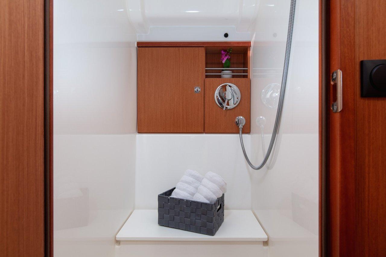 Bavaria Cruiser 51, picture 21