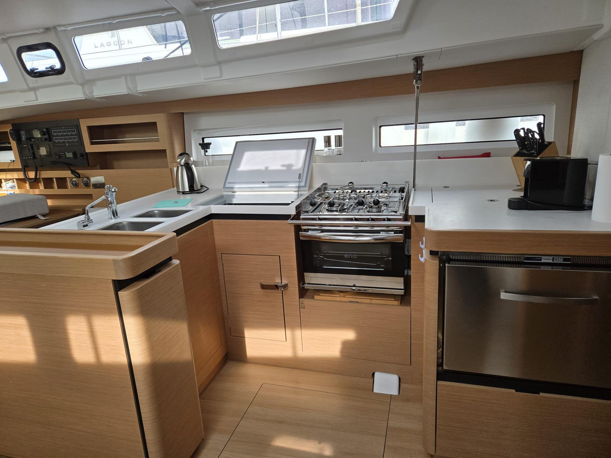 Sun Odyssey 490 - 4 + 1 cab., picture 4