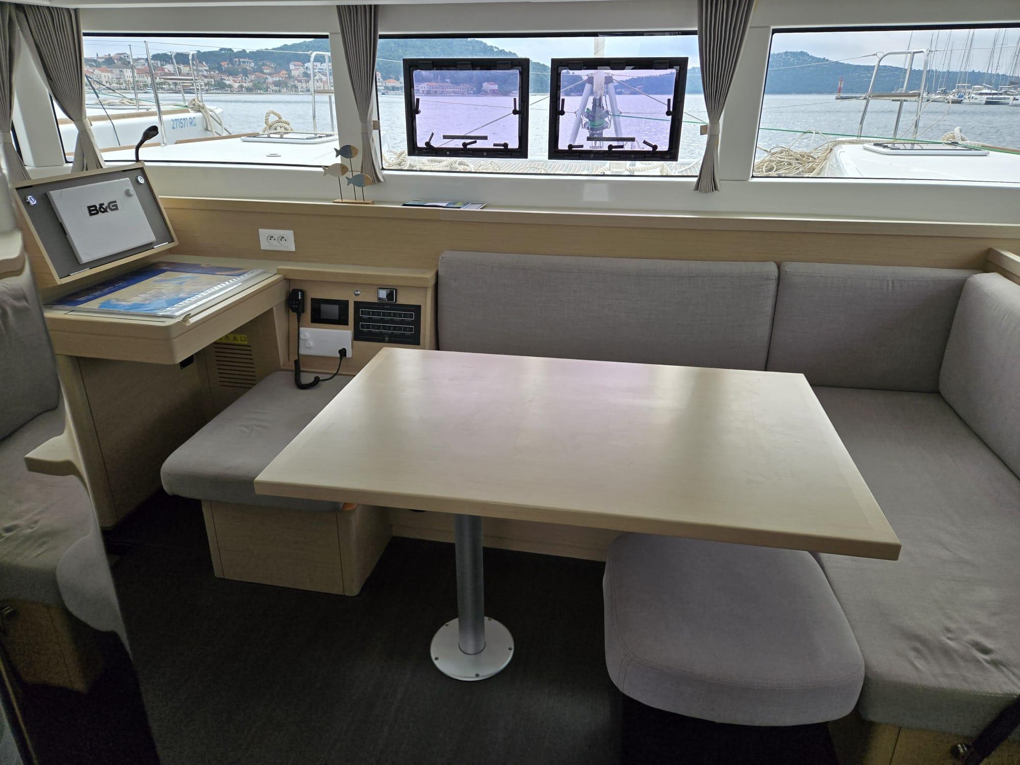 Lagoon 40 - 3 + 2 cab, picture 9