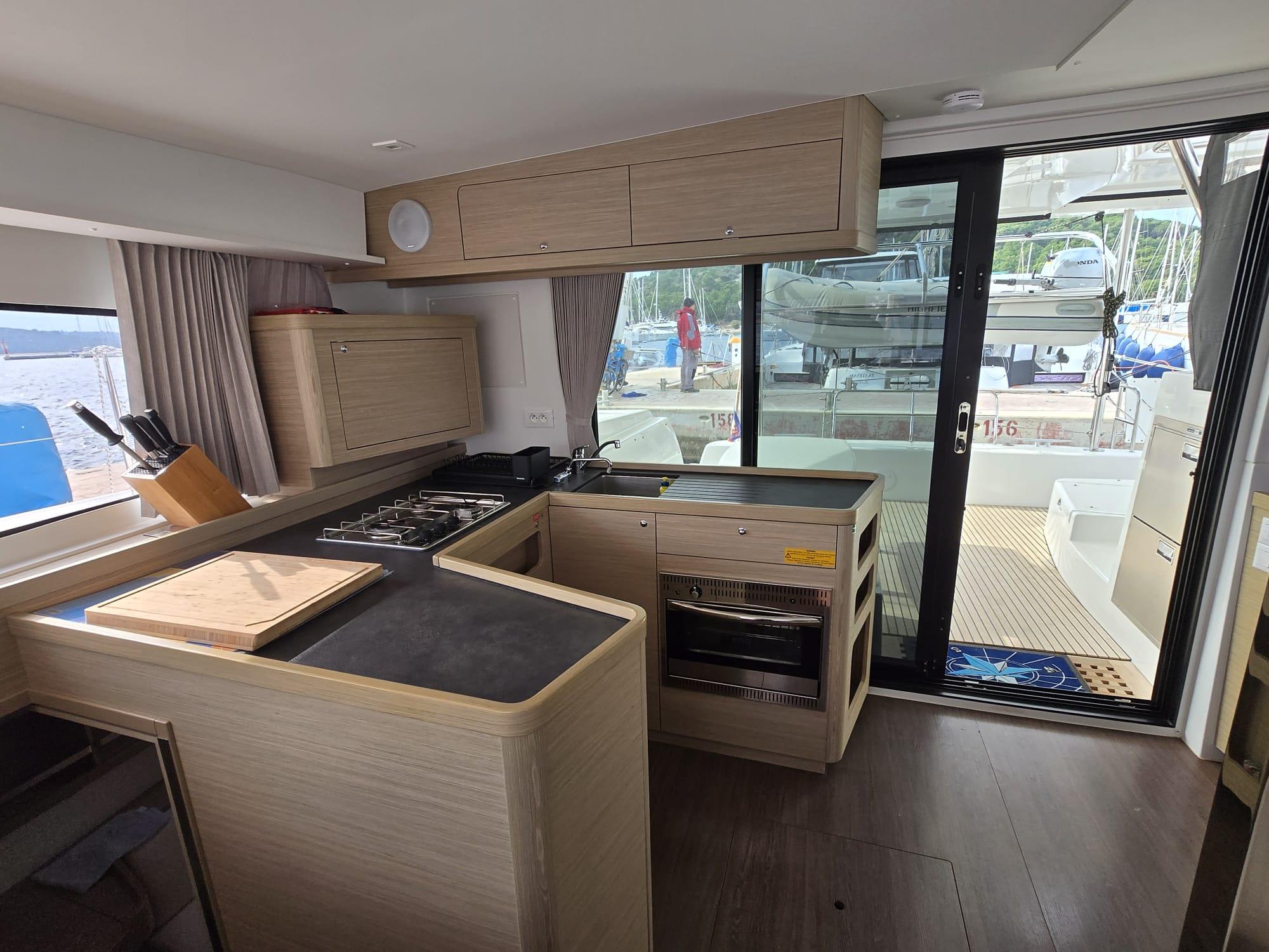 Lagoon 42 OW, picture 9