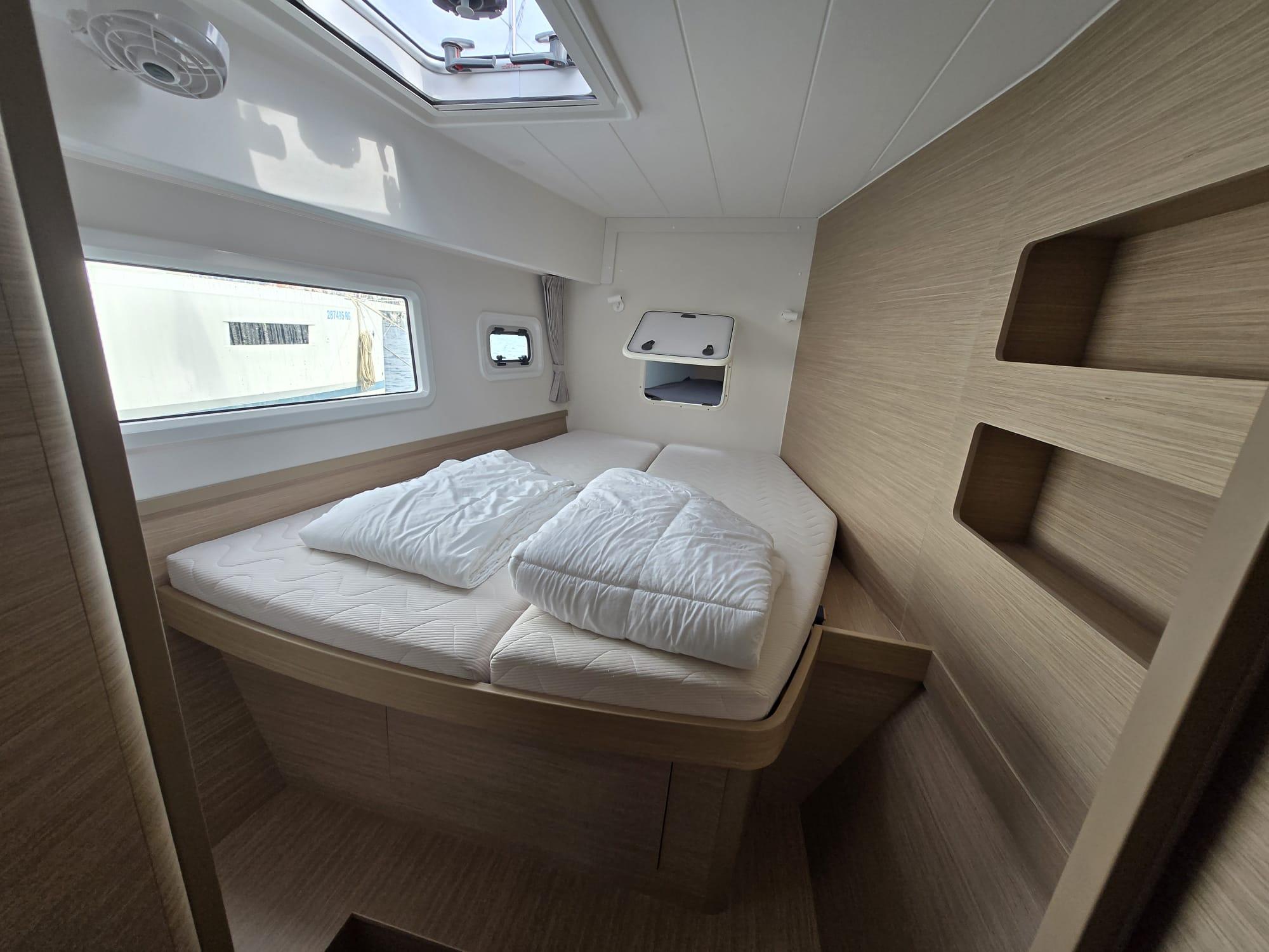 Lagoon 42 OW, picture 4