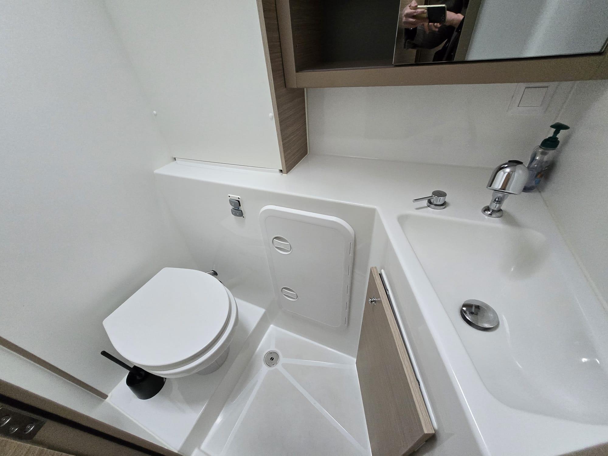 Lagoon 42 OW, picture 7