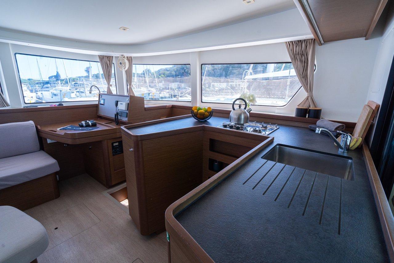 Lagoon 42 - 4 + 2 cab., picture 16