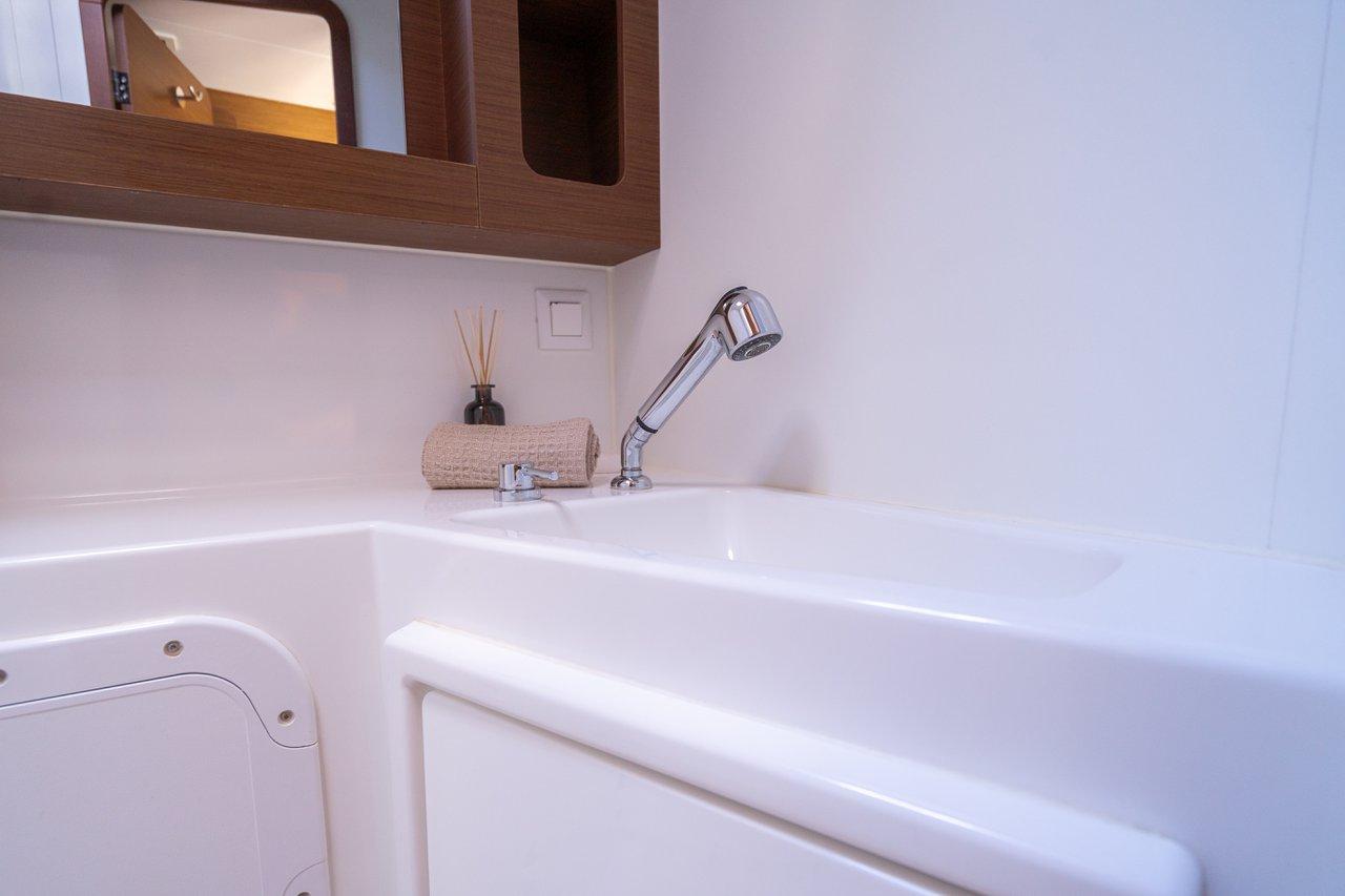 Lagoon 42 - 4 + 2 cab., picture 29