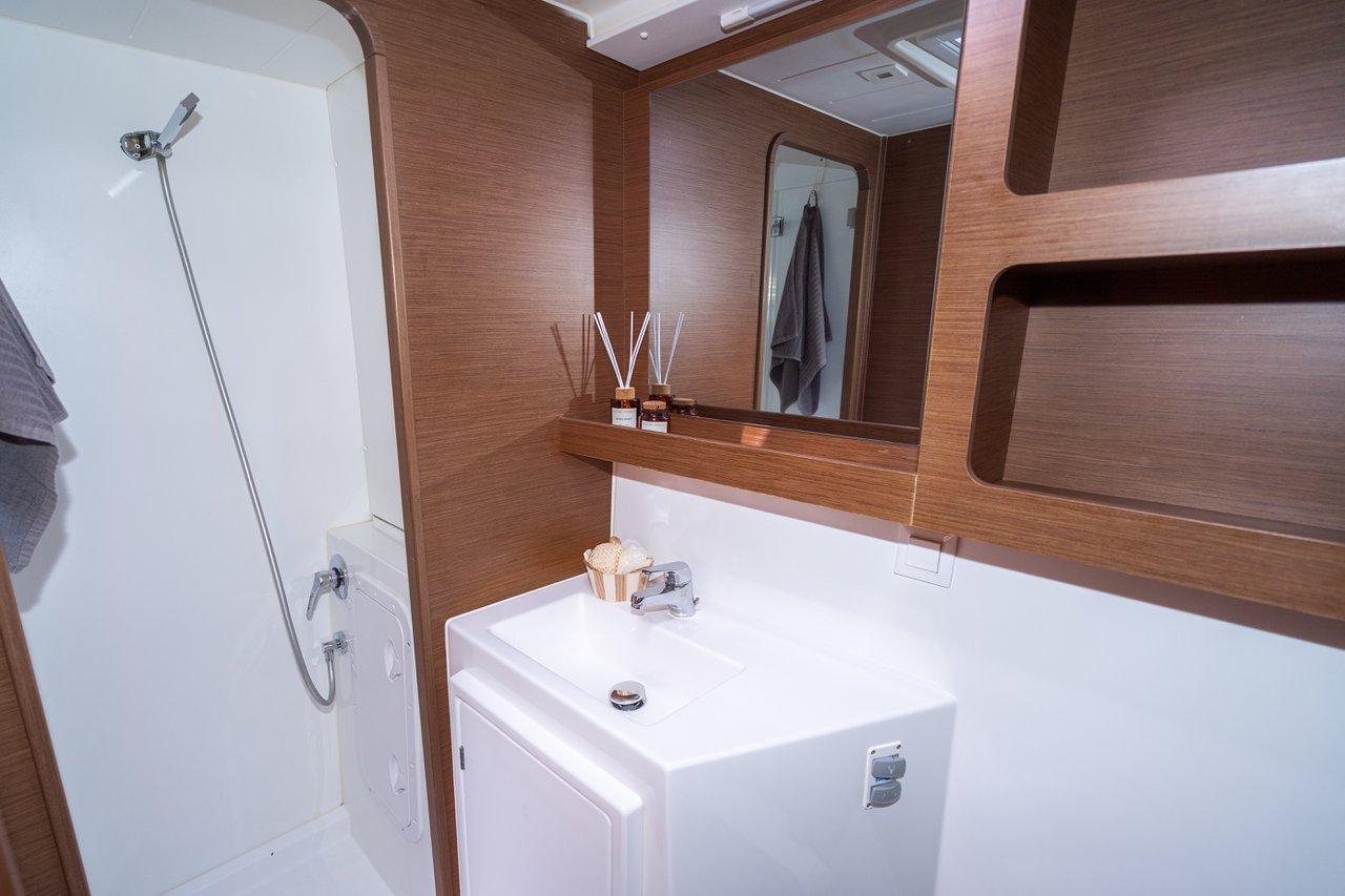 Lagoon 42 - 4 + 2 cab., picture 24