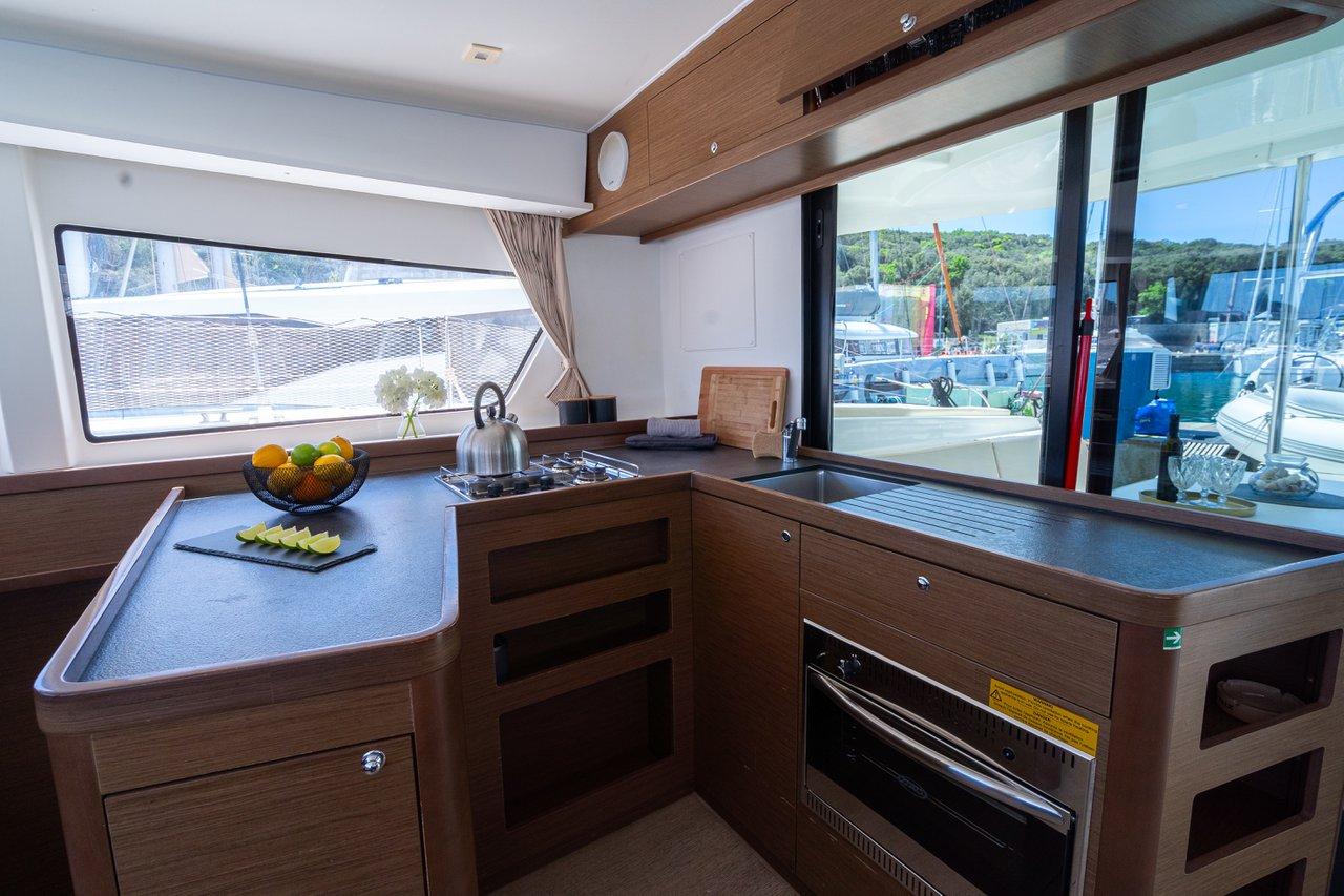 Lagoon 42 - 4 + 2 cab., picture 14