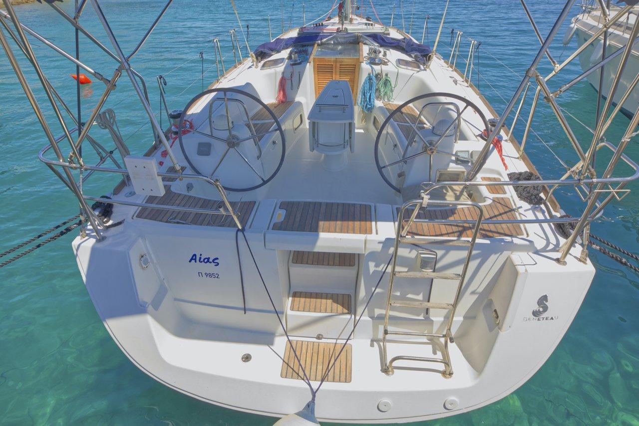 Oceanis 43, picture 1