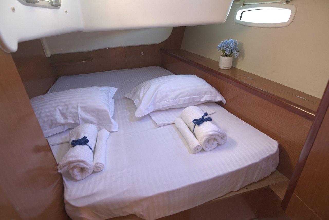 Oceanis 43, picture 15