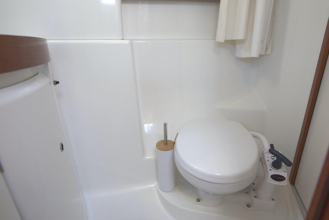 Oceanis 43, picture 21