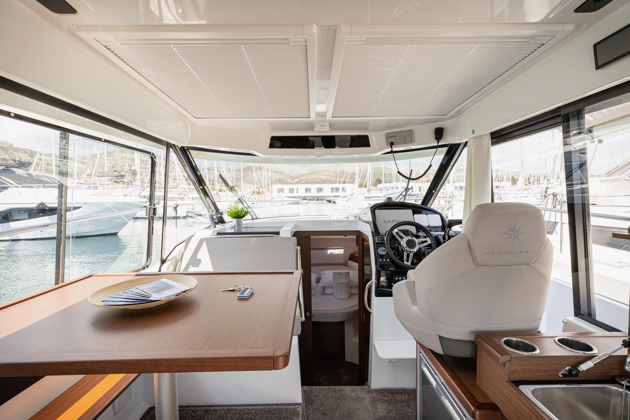 Merry Fisher 895 Offshore, picture 3