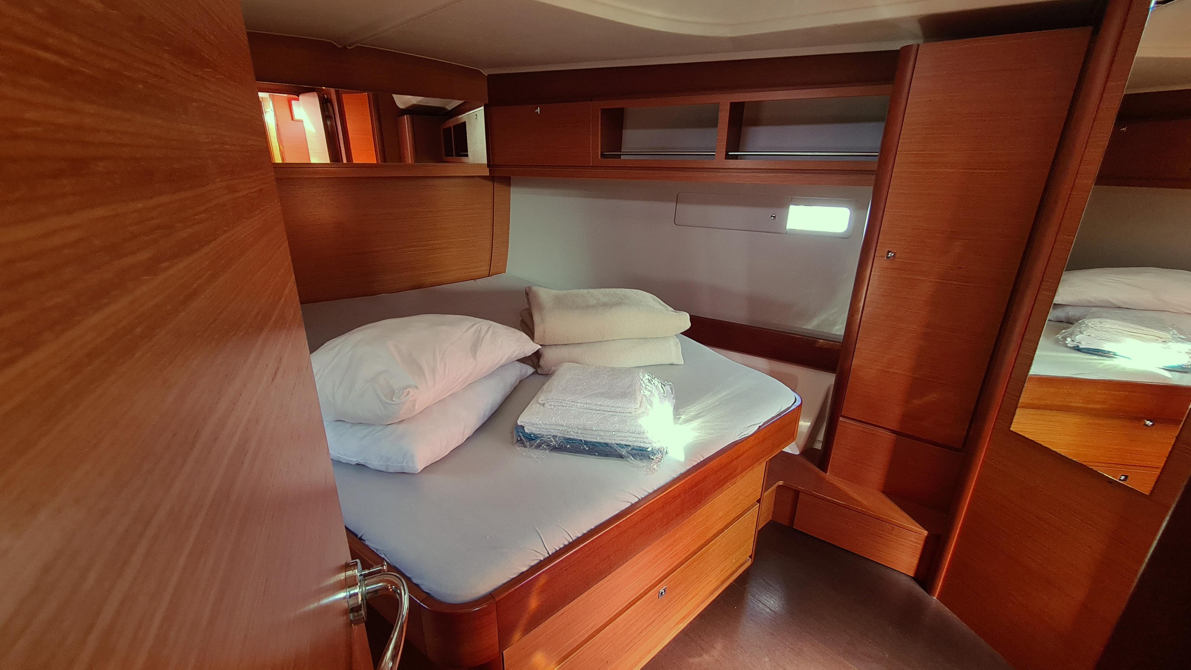 Dufour 460 GL - 3 cab., picture 16