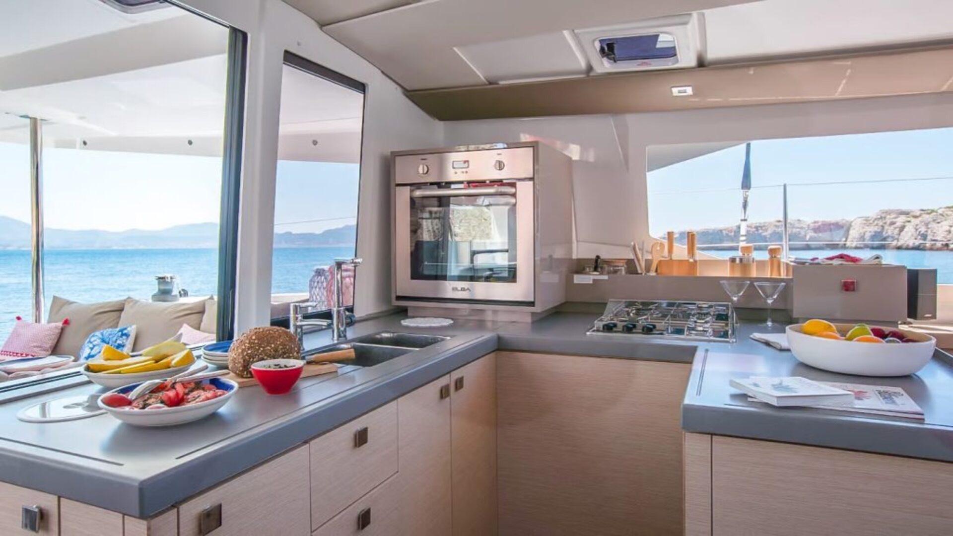 Fountaine Pajot Astrea 42 - 4 + 2 cab., picture 21