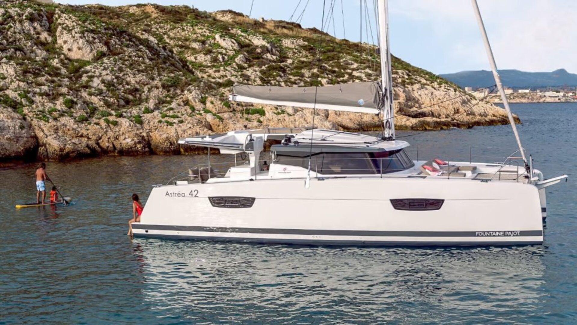 Fountaine Pajot Astrea 42 - 4 + 2 cab., picture 3