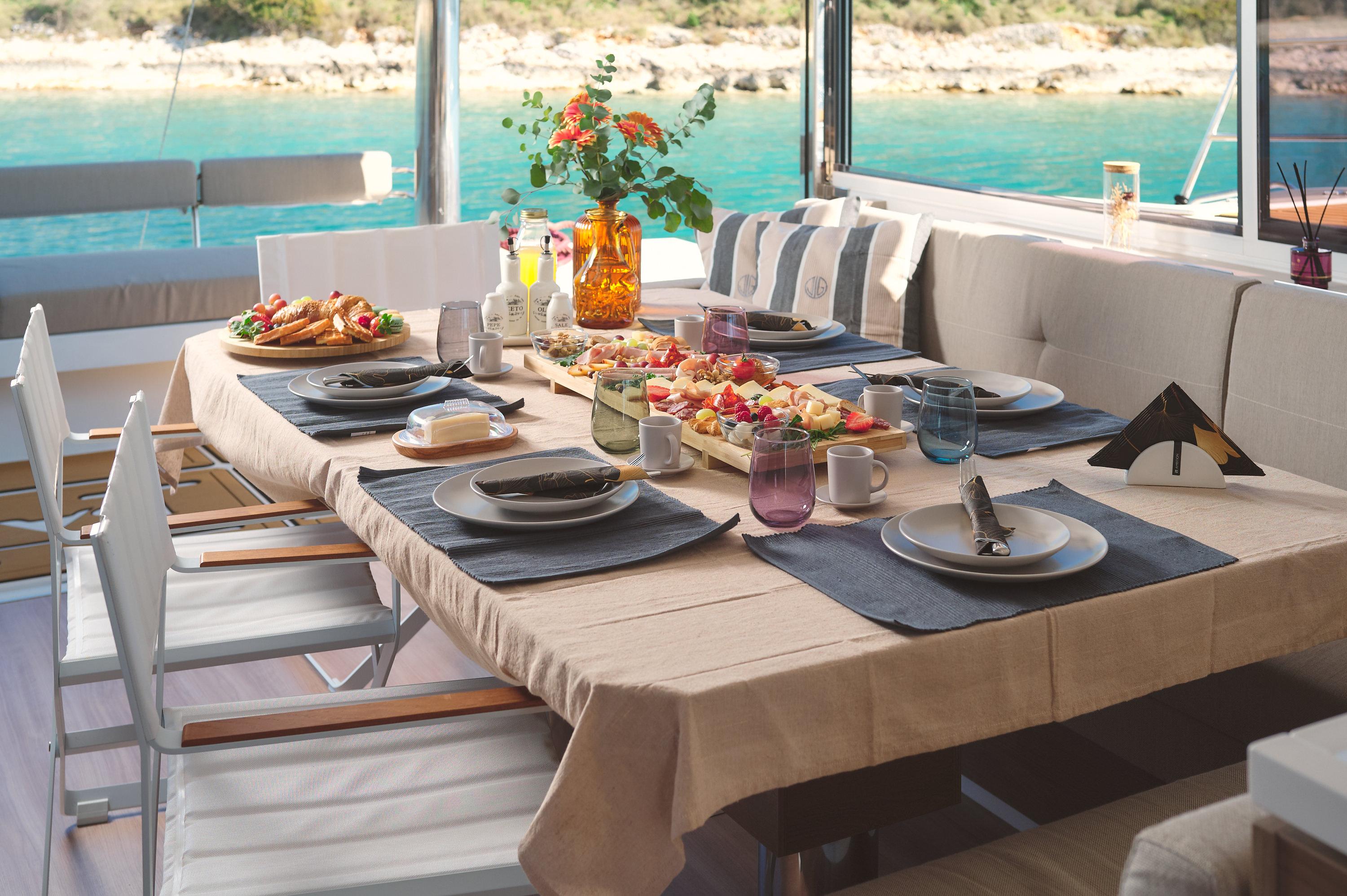 Bali 5.4 - 5 + 2 cab, picture 19