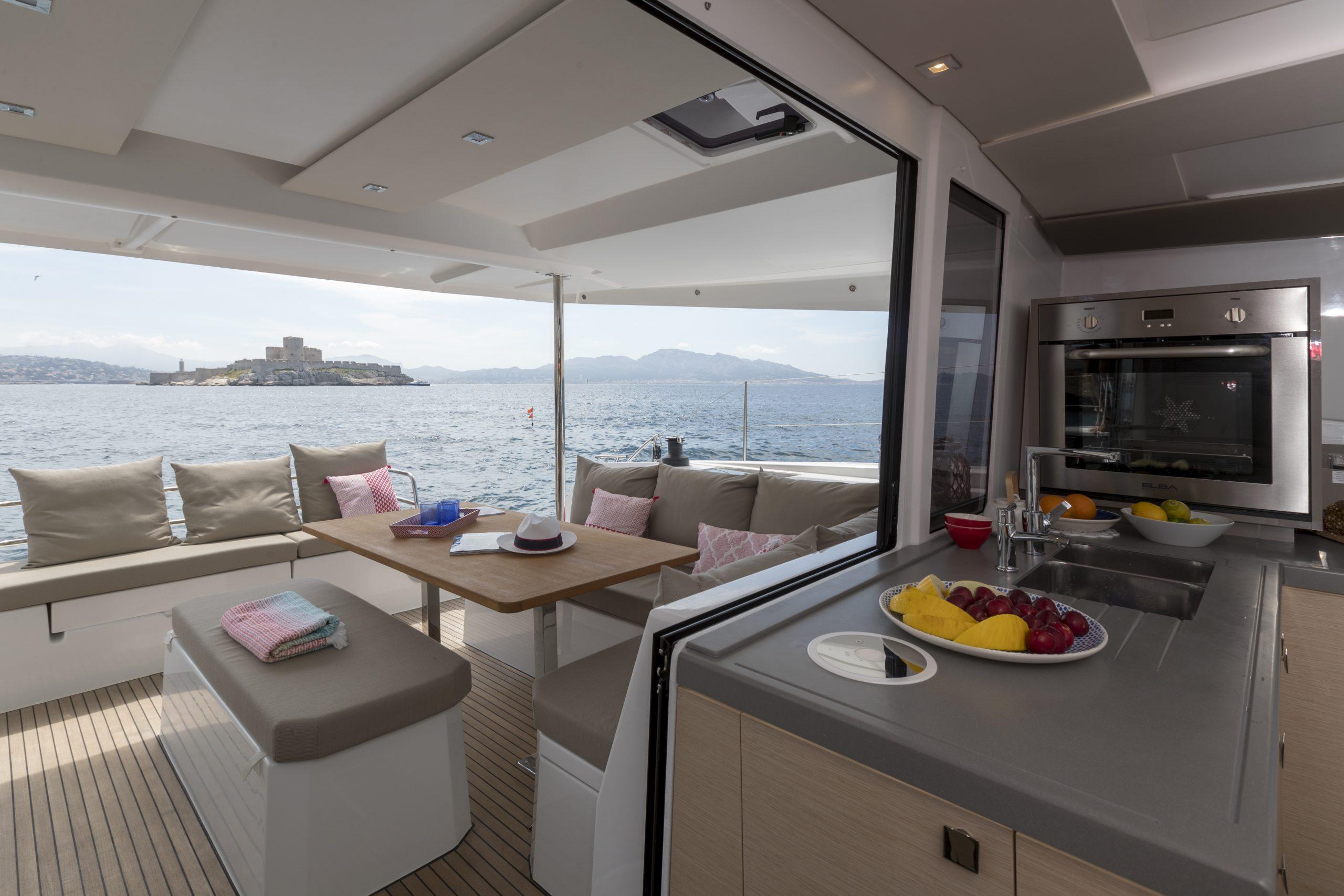 Fountaine Pajot Astrea 42, picture 3