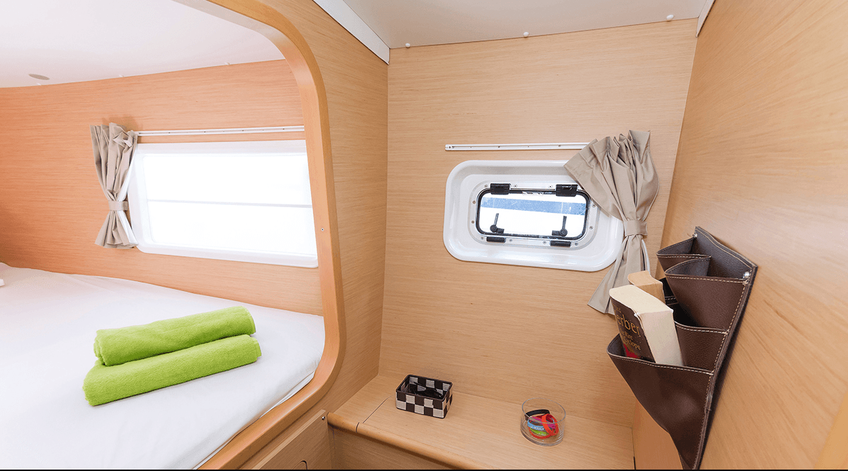 Lagoon 380 S2 - 4 + 2 cab., picture 15