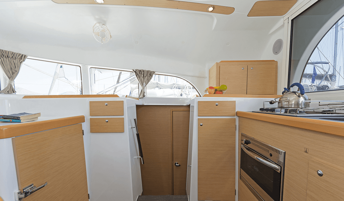 Lagoon 380 S2 - 4 + 2 cab., picture 11