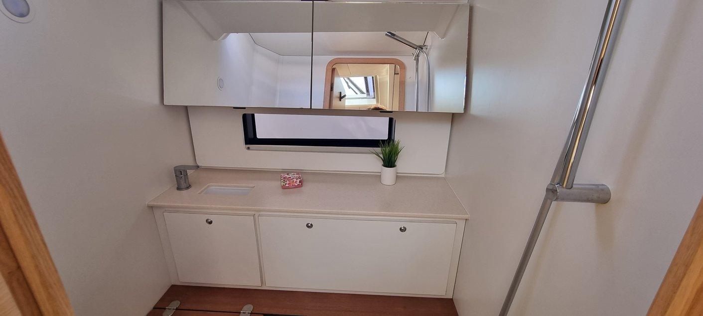 Dufour 41 - 3 cab., picture 20