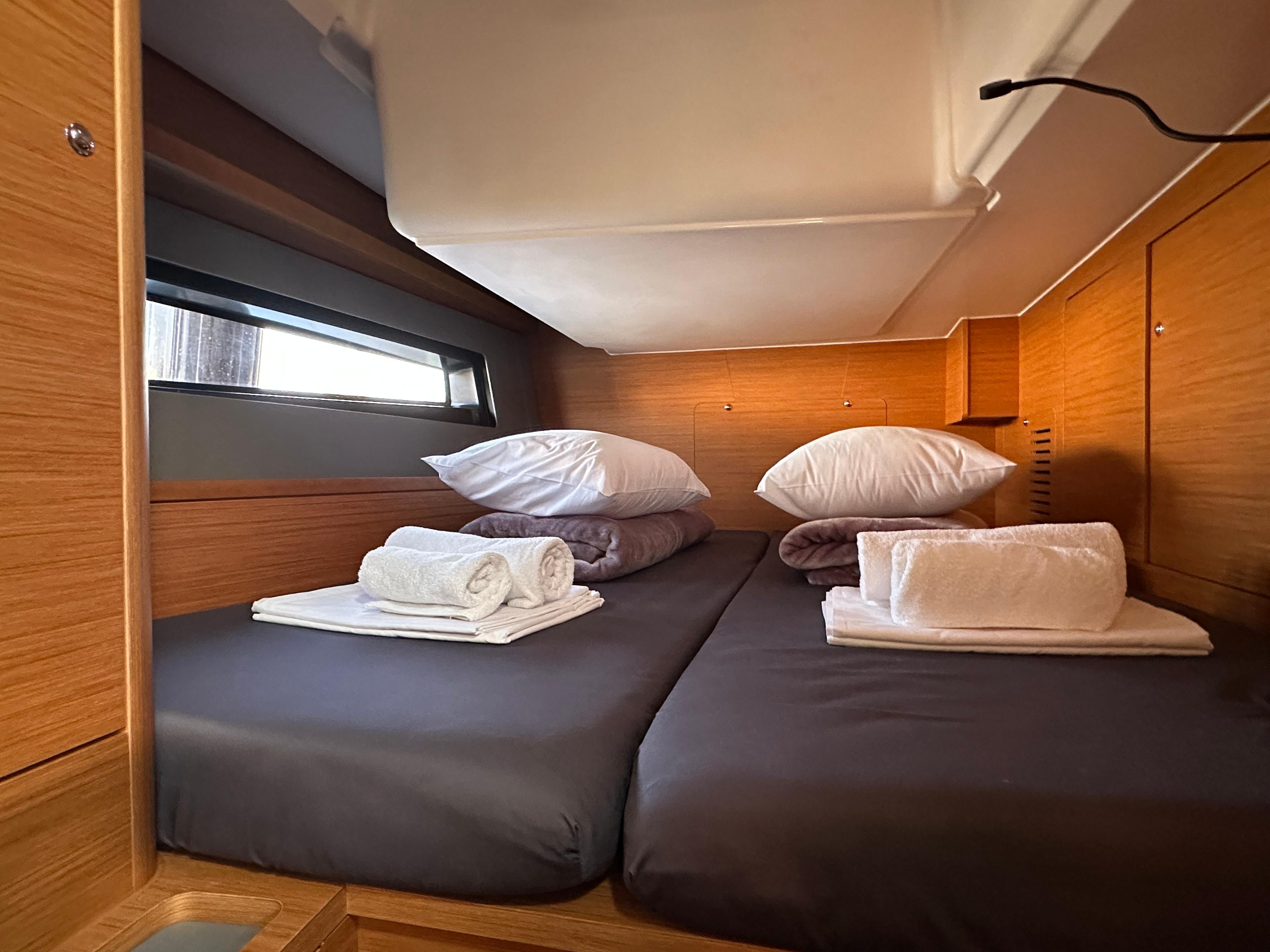 Dufour 41 - 3 cab., picture 15