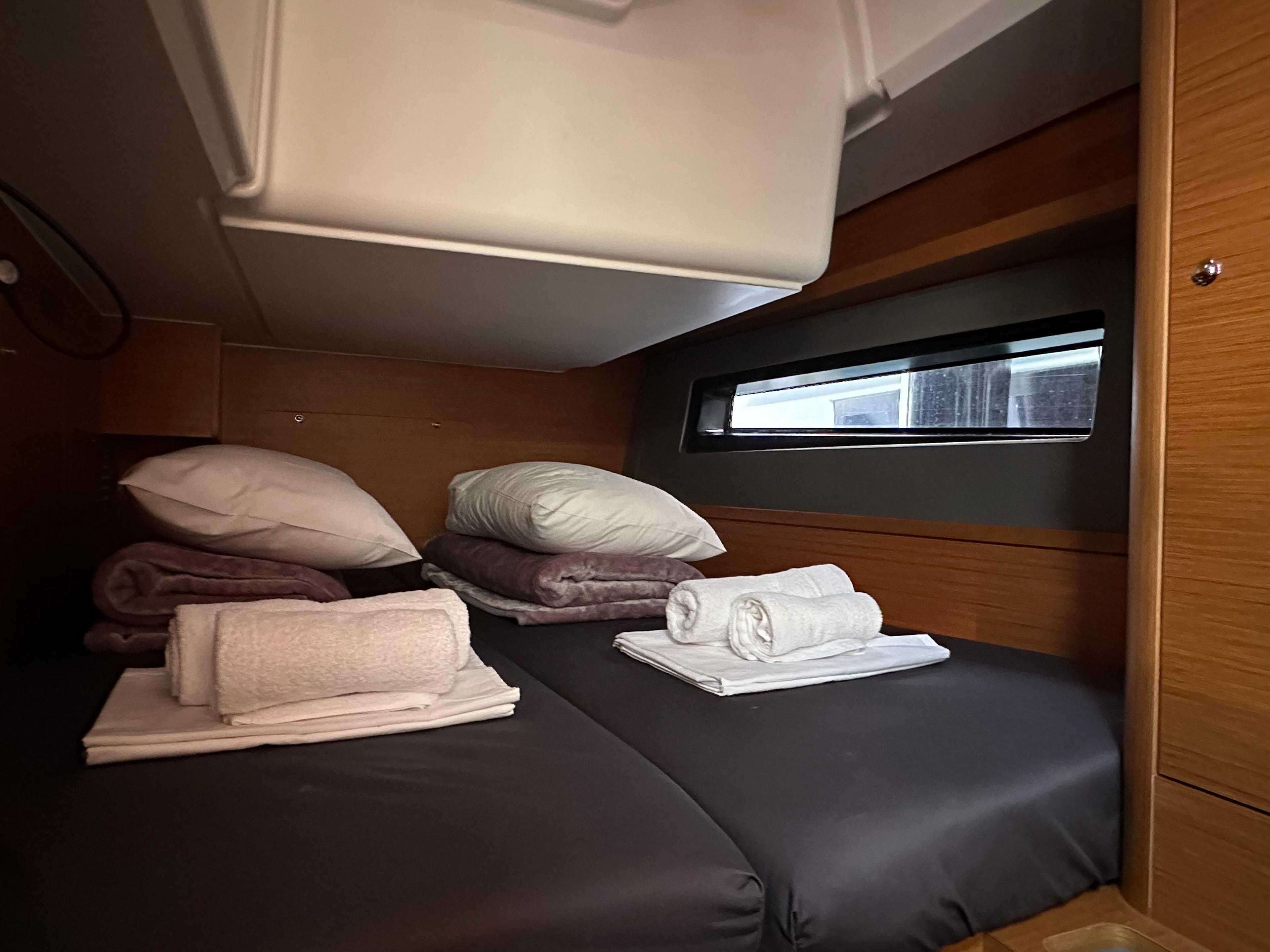Dufour 41 - 3 cab., picture 14