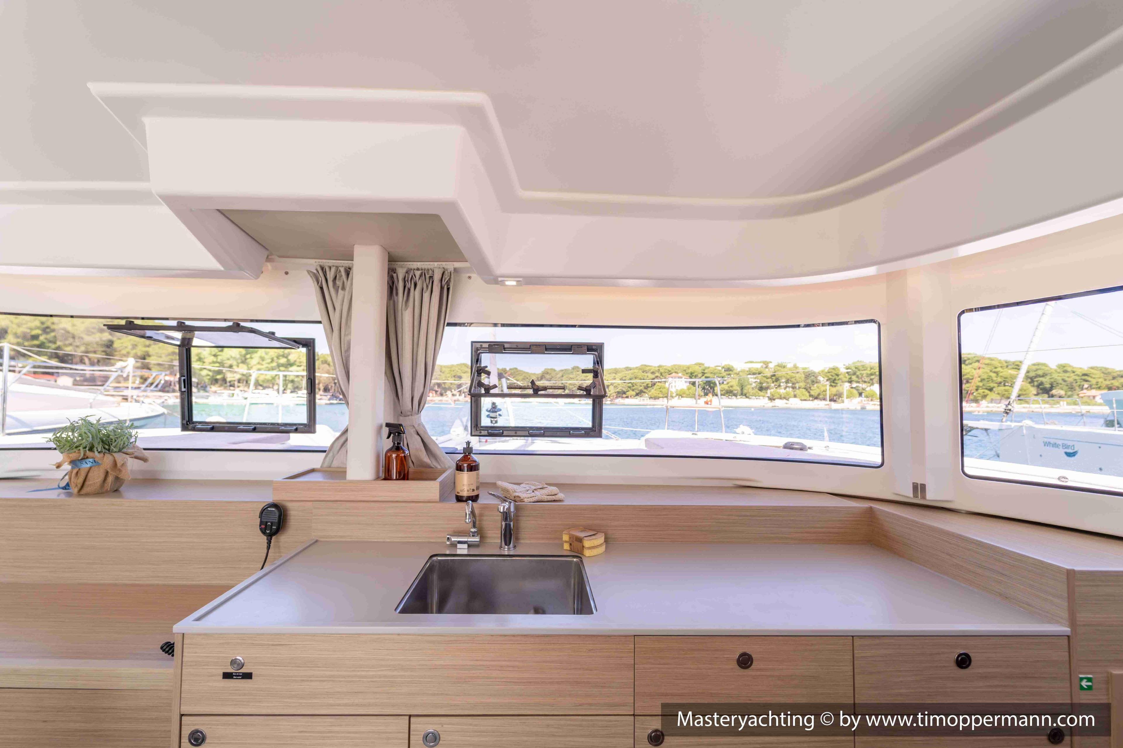 Lagoon 38 - 4 + 2 cab., picture 17