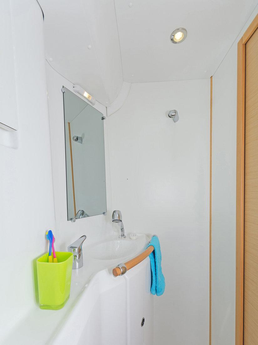 Lagoon 380 - 4 + 2 cab., picture 28