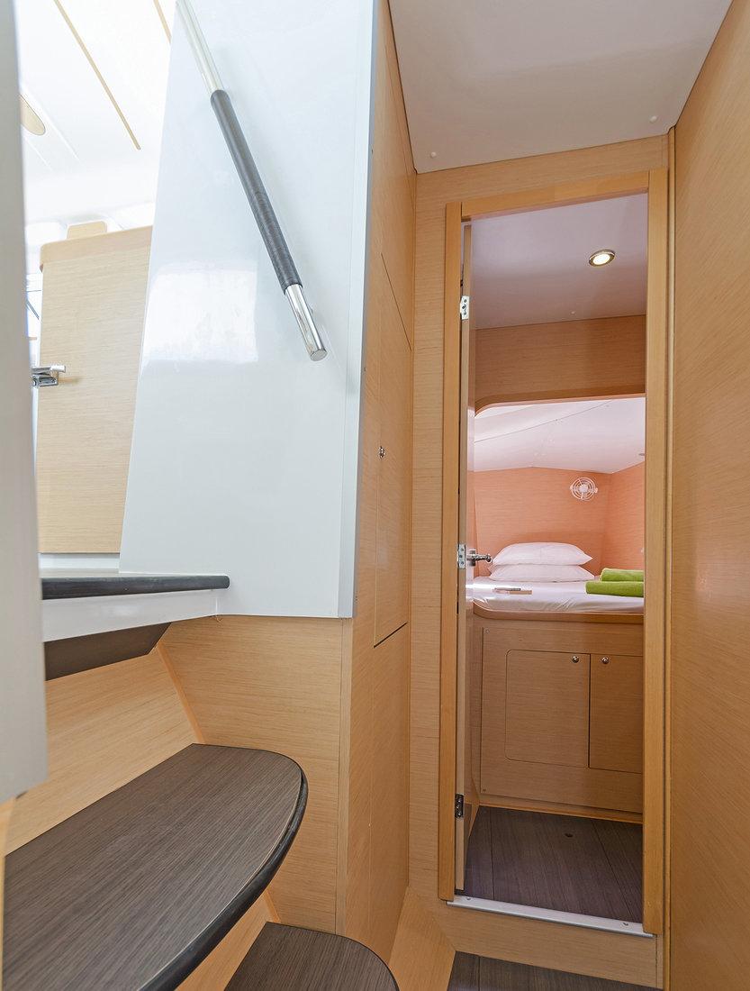 Lagoon 380 - 4 + 2 cab., picture 26